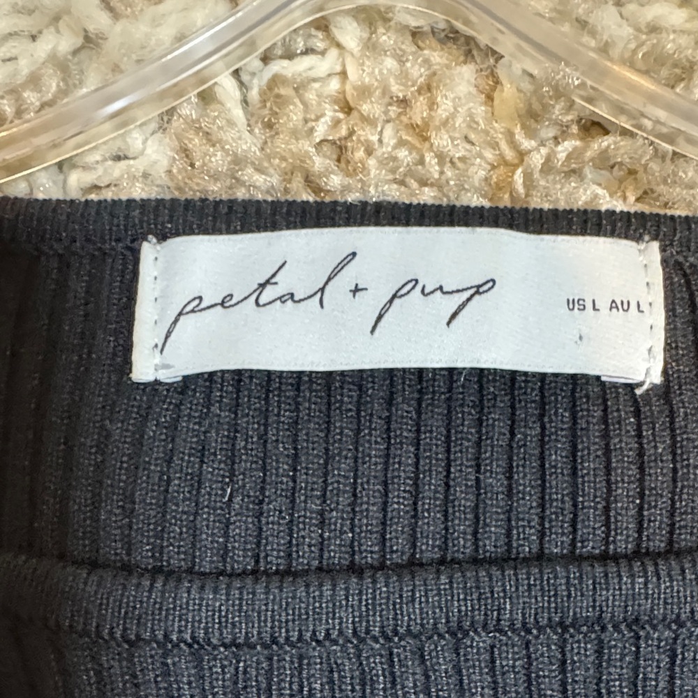 Petal & Pup Black Cutout Rib Knit Long Sleeve Top size Large - Picture 7 of 13